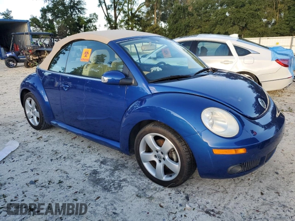 2007 Volkswagen Beetle with VIN 3VWSF31Y47M400970, listed as a Copart auction lot 75427664 with 67,318 mi miles and Non repairable. Bid and sale history available at DreamBid. Image 4.