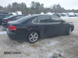 2013 Volkswagen Passat SE z VIN 1VWBN7A37DC059916, wystawiony jako IAAI lot #41638660 z przebiegiem 97 714 mil mil oraz . Historia ofert i sprzedaży dostępna na DreamBid. Obrazek 13.