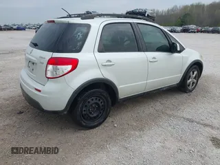 2008 Suzuki SX4 Regional Edition with VIN JS2YA413485102907, listed as a IAAI auction lot 41913959 with 195,378 mi miles and . Bid and sale history available at DreamBid. Image 4.