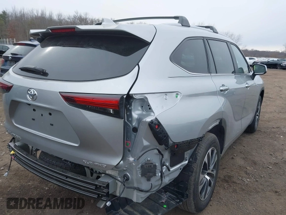 2024 Toyota Highlander LE with VIN 5TDKDRBH3RS532227, listed as a IAAI auction lot 41344982 with 10,116 mi miles and . Bid and sale history available at DreamBid. Image 19.