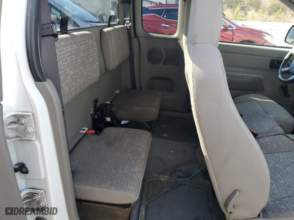 2005 Chevrolet Colorado Z85 with VIN 1GCCS198458132287, listed as a Copart auction lot 44318115 with 135,226 mi miles and Salvage Title. Bid and sale history available at carsss.com. Image 10.