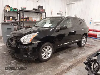 2013 Nissan Rogue S with VIN JN8AS5MV1DW135156, listed as a IAAI auction lot 41946360 with 122,952 mi miles and . Bid and sale history available at DreamBid. Image 21.