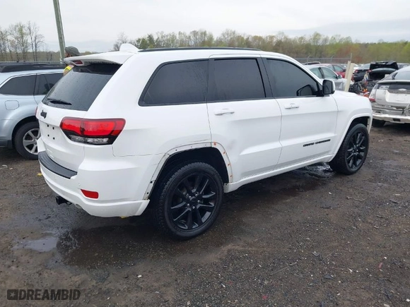 2018 Jeep Grand Cherokee Altitude with VIN 1C4RJFAG1JC295239, listed as a IAAI auction lot 41917900 with 92,171 mi miles. Bid and sale history available at carsss.com. Image 4.