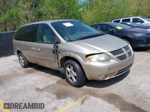 2005 Dodge Caravan SXT with VIN 2D4GP44L35R354679, listed as a IAAI auction lot 42086549 with 225,428 mi miles. Bid and sale history available at carsss.com. Image 1.