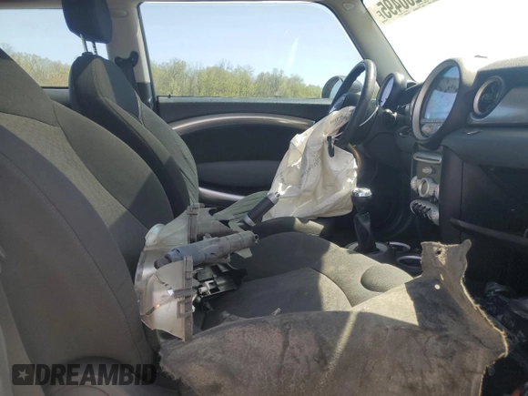 2008 MINI Hardtop S with VIN WMWMF73558TT89662, listed as a Copart auction lot 55200495 with Not Provided miles and Salvage Title. Bid and sale history available at DreamBid. Image 10.