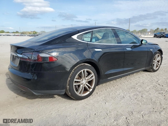 2015 Tesla Model S 85 kWh Battery with VIN 5YJSA1S12FFP67764, listed as a Copart auction lot 51000664 with 70,034 mi miles. Bid and sale history available at carsss.com. Image 3.