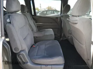 2008 Honda Odyssey LX z VIN 5FNRL38208B002012, wystawiony jako Copart lot #77695074 z przebiegiem 207 184 mil mil oraz Czysty tytuł • Clean title. Historia ofert i sprzedaży dostępna na DreamBid. Obrazek 11.