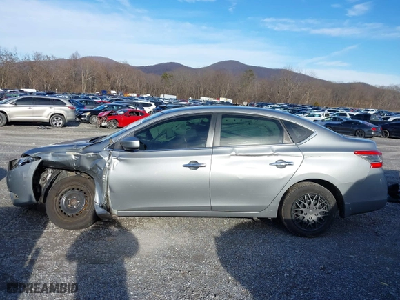 2013 Nissan Sentra SR with VIN 3N1AB7AP5DL768877, listed as a IAAI auction lot 41506040 with 169,982 mi miles. Bid and sale history available at carsss.com. Image 15.