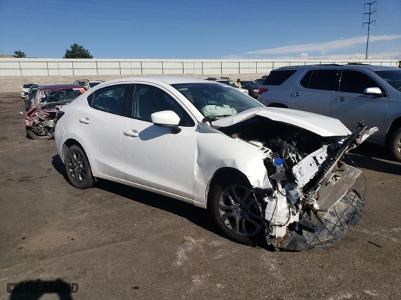 2019 Toyota Yaris Sedan L with VIN 3MYDLBYV2KY511935, listed as a Copart auction lot 61950194 with 47,902 mi miles and Salvage Title. Bid and sale history available at carsss.com. Image 4.