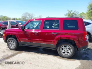 2016 Jeep Patriot Sport with VIN 1C4NJPBA1GD749488, listed as a IAAI auction lot 42039840 with 135,565 mi miles and . Bid and sale history available at DreamBid. Image 14.