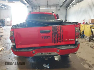 2006 Toyota Tacoma with VIN 5TEMU52N56Z306373, listed as a IAAI auction lot 40209717 with 136,352 mi miles and . Bid and sale history available at DreamBid. Image 17.