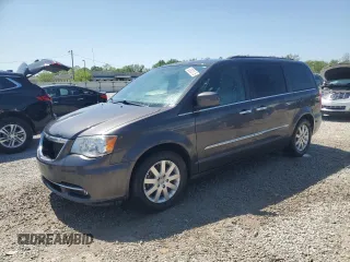 2015 Chrysler Town & Country with VIN 2C4RC1BG1FR664952, listed as a Copart auction lot 53633175 with 161,020 mi miles and Salvage Title. Bid and sale history available at DreamBid. Image 1.