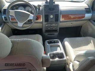 2008 Chrysler Town & Country Touring with VIN 2A8HR54P68R657361, listed as a Copart auction lot 56431225 with 90,268 mi miles and Clean Title. Bid and sale history available at DreamBid. Image 8.