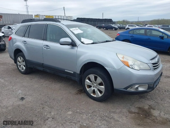 2012 Subaru Outback 2.5i Prem with VIN 4S4BRBCC7C3259731, listed as a IAAI auction lot 42092086 with 193,544 mi miles. Bid and sale history available at carsss.com. Image 1.