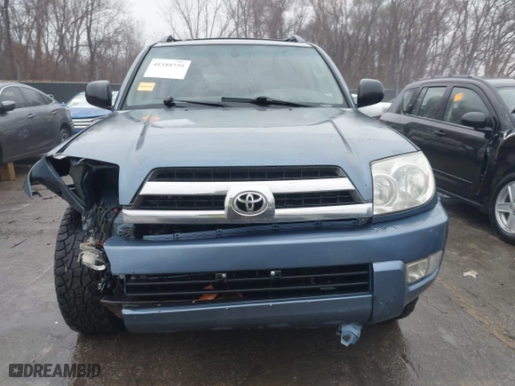 2005 Toyota 4Runner SR5 with VIN JTEBU14R658050952, listed as a IAAI auction lot 41188739 with 255,359 mi miles. Bid and sale history available at carsss.com. Image 13.