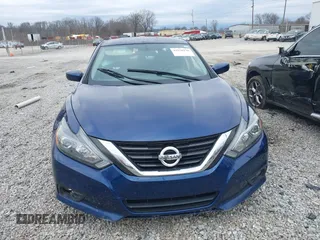 2018 Nissan Altima 2.5 S with VIN 1N4AL3AP9JC277082, listed as a IAAI auction lot 41520238 with 67,984 mi miles. Bid and sale history available at carsss.com. Image 12.