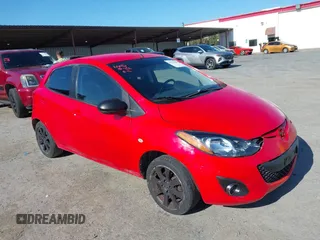 2011 Mazda 2 Touring z VIN JM1DE1HZ7B0107688, wystawiony jako IAAI lot #42323980 z przebiegiem 123 289 mil mil oraz . Historia ofert i sprzedaży dostępna na DreamBid. Obrazek 1.