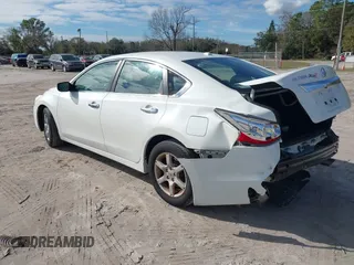 2015 Nissan Altima SL with VIN 1N4AL3AP8FN333654, listed as a IAAI auction lot 41419228 with 141,036 mi miles and . Bid and sale history available at DreamBid. Image 3.