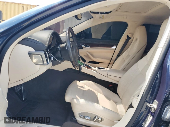 2014 Porsche Panamera 4S Executive with VIN WP0BB2A76EL064169, listed as a Copart auction lot 54538275 with 54,235 mi miles and Salvage Title. Bid and sale history available at DreamBid. Image 7.