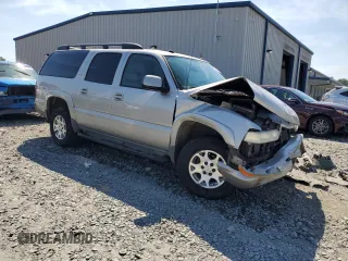 2005 Chevrolet Suburban LS with VIN 3GNFK16Z65G170437, listed as a Copart auction lot 70269704 with 322,030 mi miles and Salvage Title. Bid and sale history available at carsss.com. Image 4.