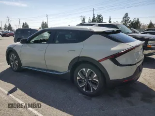 2024 Kia EV6 Wind with VIN KNDC3DLC8R5214848, listed as a Copart auction lot 50757915 with 2,997 mi miles and Salvage Title. Bid and sale history available at carsss.com. Image 2.