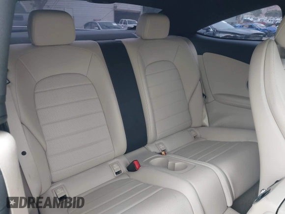 2018 Mercedes-Benz C 300 with VIN WDDWJ4JB2JF660253, listed as a IAAI auction lot 42421185 with 142,828 mi miles and . Bid and sale history available at DreamBid. Image 8.