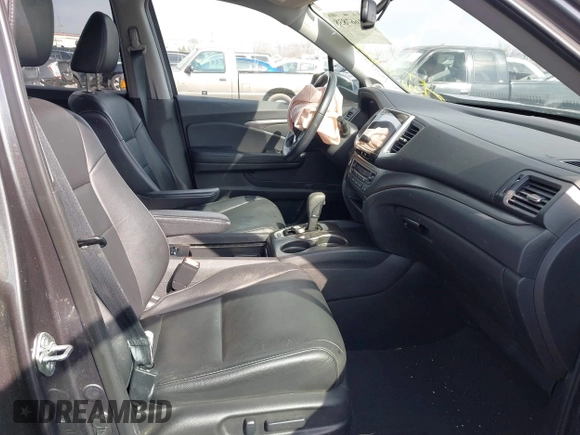 2017 Honda Pilot EX-L with VIN 5FNYF5H53HB029780, listed as a IAAI auction lot 41667838 with 104,803 mi miles. Bid and sale history available at carsss.com. Image 5.