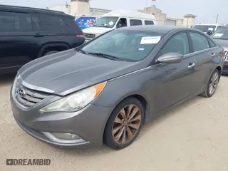 2011 Hyundai Sonata SE with VIN 5NPEC4AC1BH125690, listed as a IAAI auction lot 41696699 with 172,028 mi miles. Bid and sale history available at carsss.com. Image 2.