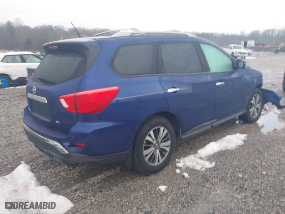 2017 Nissan Pathfinder SV with VIN 5N1DR2MN8HC634008, listed as a IAAI auction lot 41281853 with 1 mi miles. Bid and sale history available at carsss.com. Image 4.