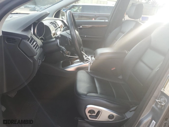 2011 Mercedes-Benz R-Class R 350 with VIN 4JGCB6FE4BA113620, listed as a Copart auction lot 84729734 with 170,898 mi miles and Clean Title. Bid and sale history available at carsss.com. Image 7.