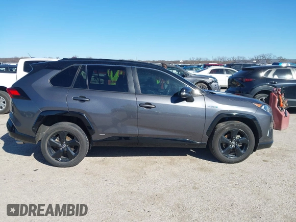 2021 Toyota RAV4 Hybrid XSE with VIN 4T3E6RFV5MU057078, listed as a IAAI auction lot 41718381 with 65,797 mi miles. Bid and sale history available at carsss.com. Image 13.