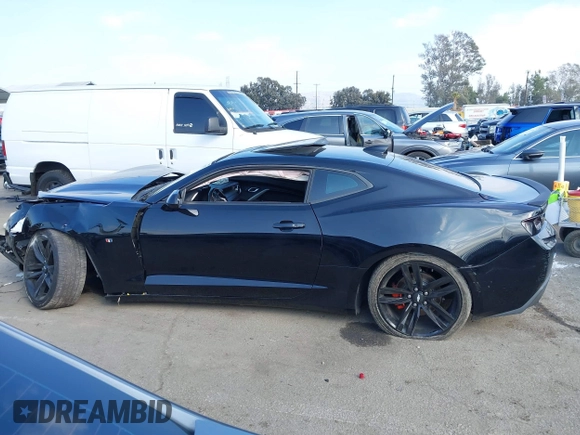 2018 Chevrolet Camaro 1LT z VIN 1G1FB1RS2J0124764, wystawiony jako IAAI lot #41428337 z przebiegiem 80 754 mil mil oraz . Historia ofert i sprzedaży dostępna na DreamBid. Obrazek 14.
