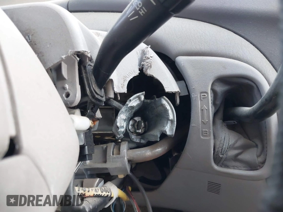 2001 Toyota Prius with VIN JT2BK12U210021161, listed as a IAAI auction lot 38066057 with Not Provided miles and . Bid and sale history available at DreamBid. Image 6.