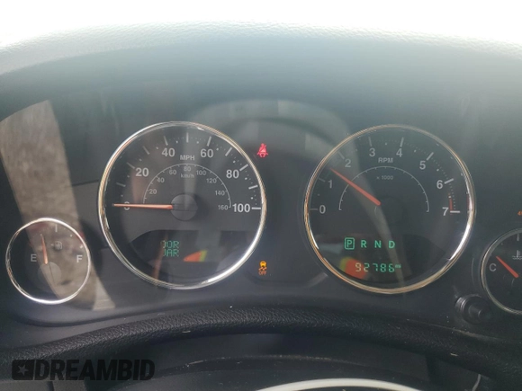2017 Jeep Wrangler Unlimited Sahara with VIN 1C4BJWEG7HL684621, listed as a Copart auction lot 62403015 with 92,786 mi miles and Salvage title. Bid and sale history available at DreamBid. Image 9.