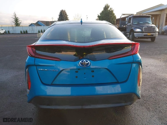 2017 Toyota Prius Prime Plus with VIN JTDKARFP2H3037687, listed as a IAAI auction lot 41346949 with NaN miles. Bid and sale history available at carsss.com. Image 16.