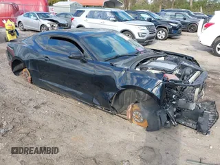 2019 Chevrolet Camaro 1SS with VIN 1G1FE1R70K0119793, listed as a IAAI auction lot 40948144 with 109,201 mi miles. Bid and sale history available at carsss.com. Image 1.
