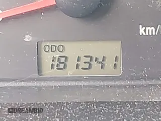 2002 Chevrolet Tracker z VIN 2CNBJ13C626925583, wystawiony jako IAAI lot #41636212 z przebiegiem 181 341 mil mil oraz . Historia ofert i sprzedaży dostępna na DreamBid. Obrazek 15.