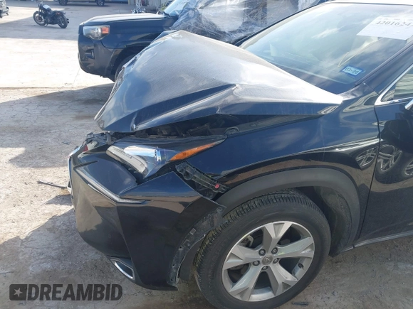 2017 Lexus NX 200t z VIN JTJYARBZ3H2057130, wystawiony jako IAAI lot #42016242 z przebiegiem 94 995 mil mil oraz . Historia ofert i sprzedaży dostępna na DreamBid. Obrazek 6.