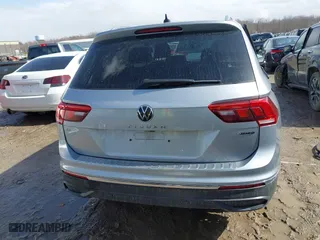 2023 Volkswagen Tiguan SE with VIN 3VV2B7AX0PM034519, listed as a IAAI auction lot 41723470 with 17,250 mi miles. Bid and sale history available at carsss.com. Image 16.