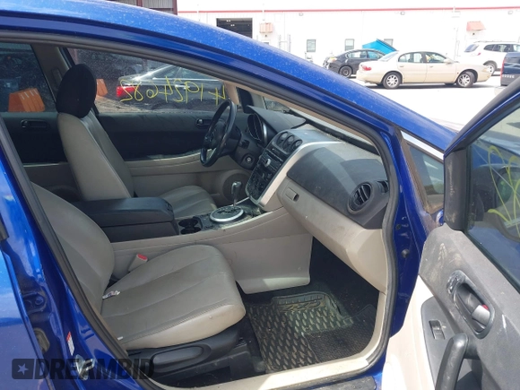 2007 Mazda CX-7 Sport with VIN JM3ER293370157768, listed as a IAAI auction lot 41924682 with 123,391 mi miles. Bid and sale history available at carsss.com. Image 5.