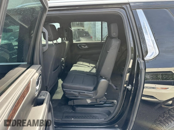 2023 Chevrolet Suburban LS с VIN 1GNSKBKD4PR144422, выставлен на аукционе Copart как лот 61660915 с пробегом 69 999 миль миль и Списание • Salvage title. История ставок и продаж доступна на DreamBid. Изображение 6.