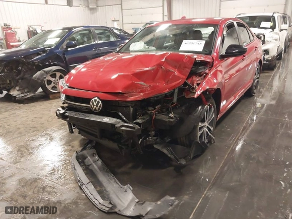 2025 Volkswagen Jetta Sport with VIN 3VWBX7BU2SM011768, listed as a IAAI auction lot 40951748 with 869 mi miles. Bid and sale history available at carsss.com. Image 6.