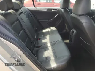 2015 Volkswagen Jetta SE с VIN 3VWD07AJ3FM221970, выставлен на аукционе Copart как лот 54586255 с пробегом 144 727 миль миль и Списание • Salvage title. История ставок и продаж доступна на DreamBid. Изображение 10.