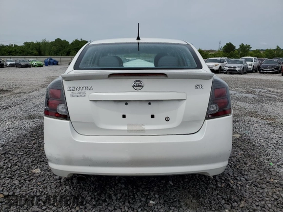 2011 Nissan Sentra S z VIN 3N1AB6AP3BL617933, wystawiony jako Copart lot #56425975 z przebiegiem 107 877 mil mil oraz Szkoda całkowita • Salvage title. Historia ofert i sprzedaży dostępna na DreamBid. Obrazek 6.
