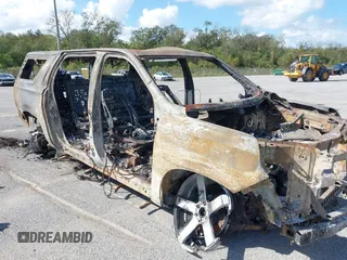 2022 Chevrolet Suburban LT with VIN 1GNSKCKD1NR286326, listed as a IAAI auction lot 40754375 with Not provided miles and . Bid and sale history available at DreamBid. Image 1.