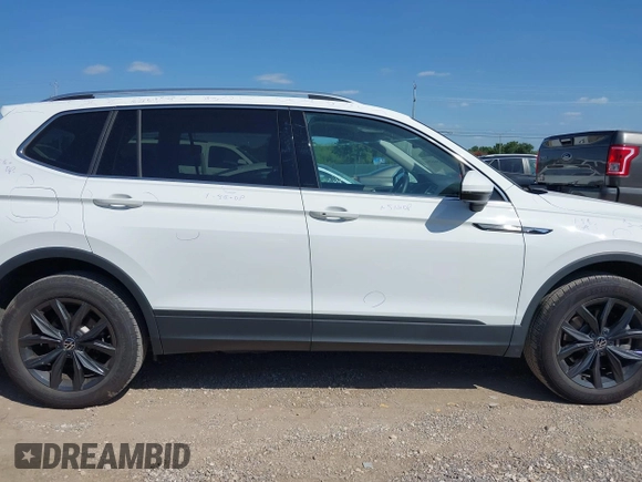 2024 Volkswagen Tiguan SE с VIN 3VV2B7AX9RM123637, выставлен на аукционе IAAI как лот 42446754 с пробегом 20 573 миль миль и . История ставок и продаж доступна на DreamBid. Изображение 13.