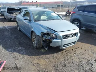 2009 Volvo C70 with VIN YV1MC67269J077153, listed as a IAAI auction lot 41432312 with 67,700 mi miles. Bid and sale history available at carsss.com. Image 1.