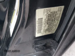 2009 Nissan Versa S z VIN 3N1BC13E99L423269, wystawiony jako IAAI lot #41490644 z przebiegiem 124 241 mil mil oraz . Historia ofert i sprzedaży dostępna na DreamBid. Obrazek 9.