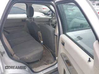 2011 Ford Escape XLS с VIN 1FMCU0C73BKB19965, выставлен на аукционе IAAI как лот 42669153 с пробегом 183 982 миль миль и . История ставок и продаж доступна на DreamBid. Изображение 8.