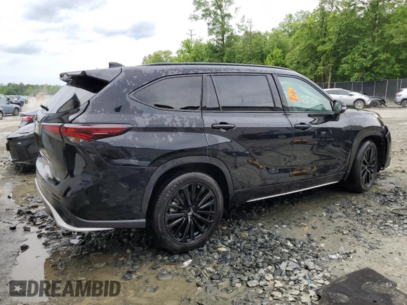 2024 Toyota Highlander LE z VIN 5TDKDRAH5RS536524, wystawiony jako Copart lot #58688105 z przebiegiem Nie podano mil oraz Czysty tytuł • Clean title. Historia ofert i sprzedaży dostępna na DreamBid. Obrazek 3.